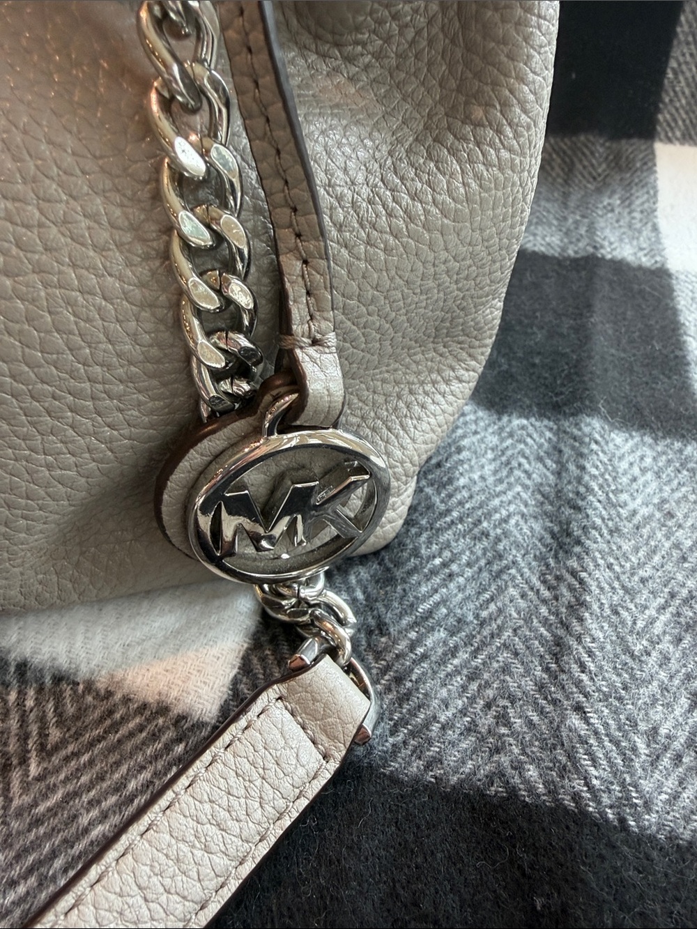Michael Kors Taupe Gray Pebbled Leather Chain Shoulder Bag - Picture 2 of 5
